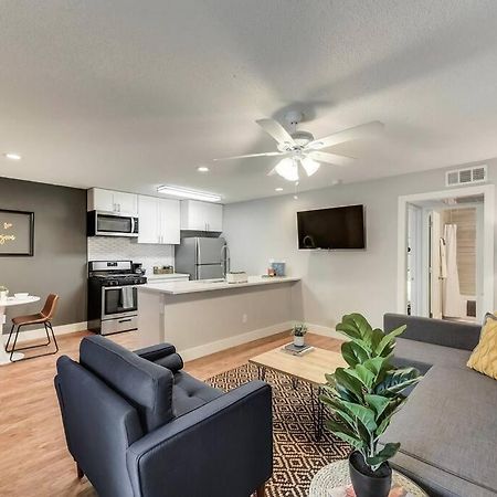 Hello Gorgeous Flat Near Downtown! Leilighet Dallas Eksteriør bilde
